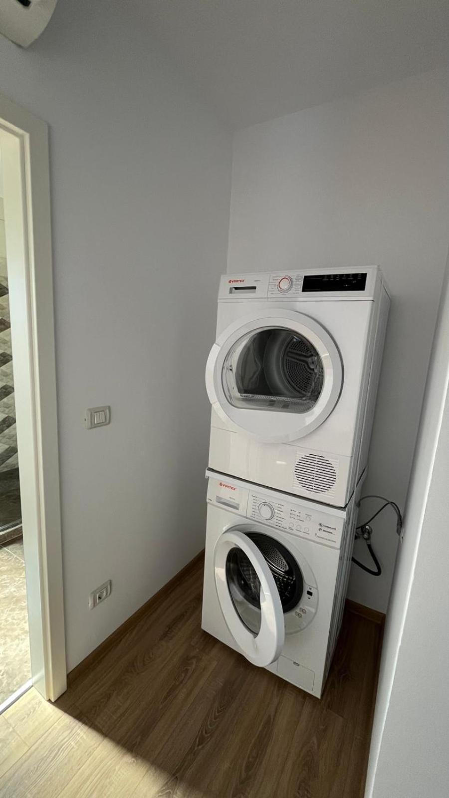 Mlr Apartment Timisoara Ngoại thất bức ảnh